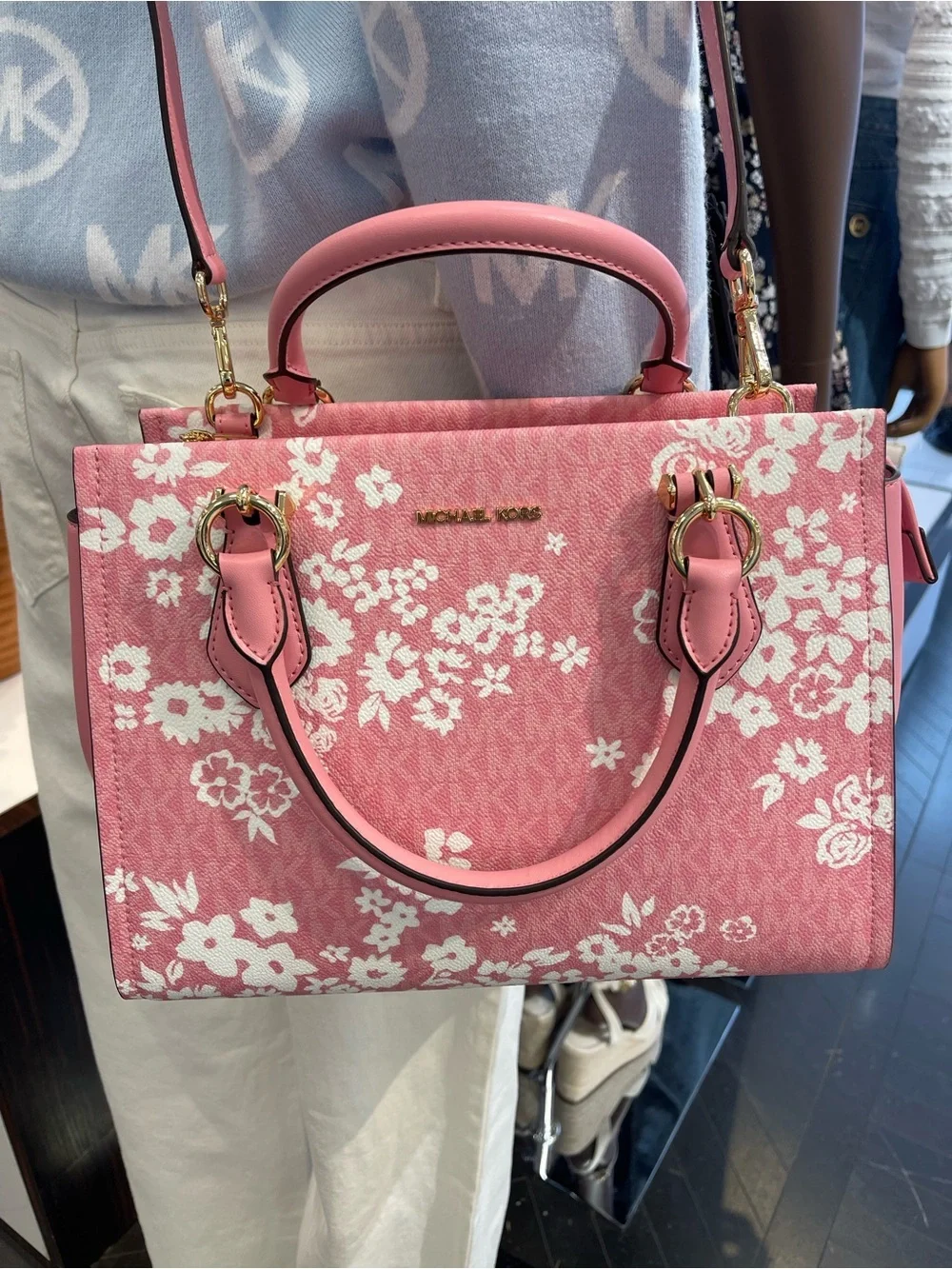Michael Kors 25”w trim back